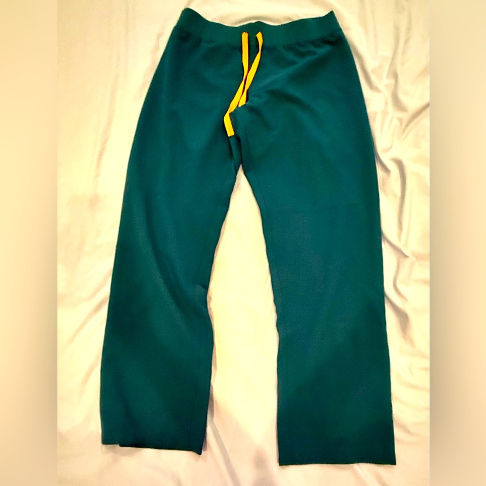 FIGS, EUC (worn once)